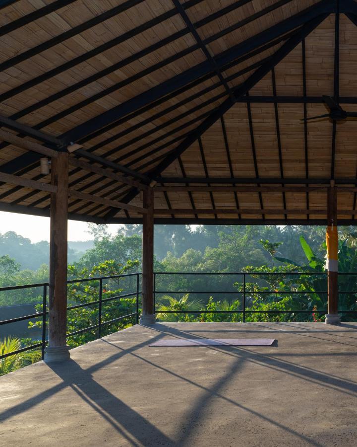 Mangroove Bay Boutique Hostel Banyuwedang Exterior foto