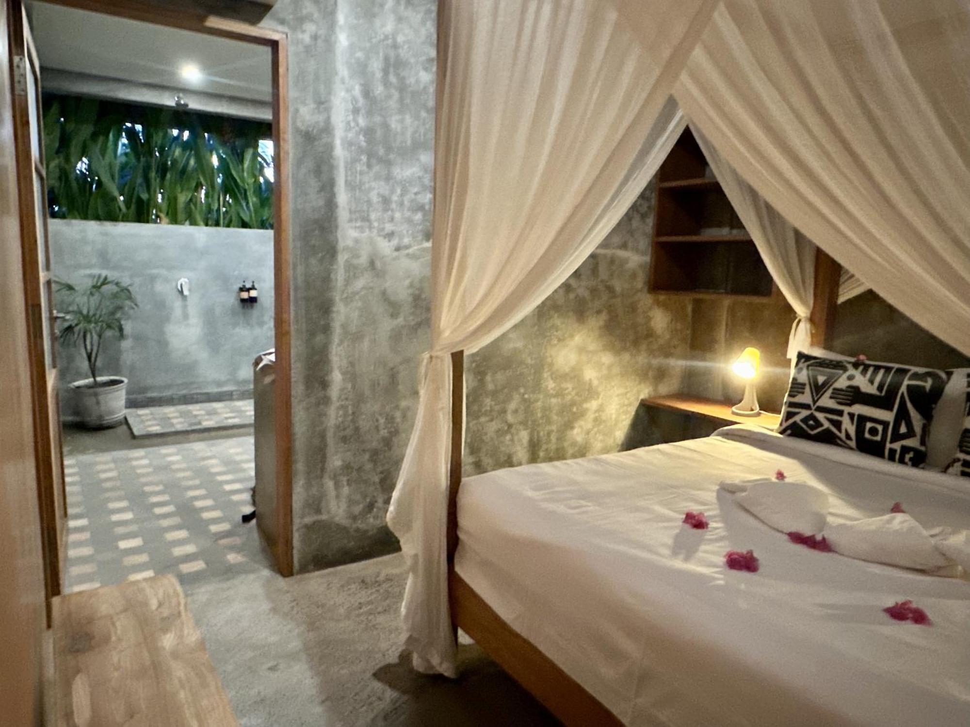 Mangroove Bay Boutique Hostel Banyuwedang Exterior foto